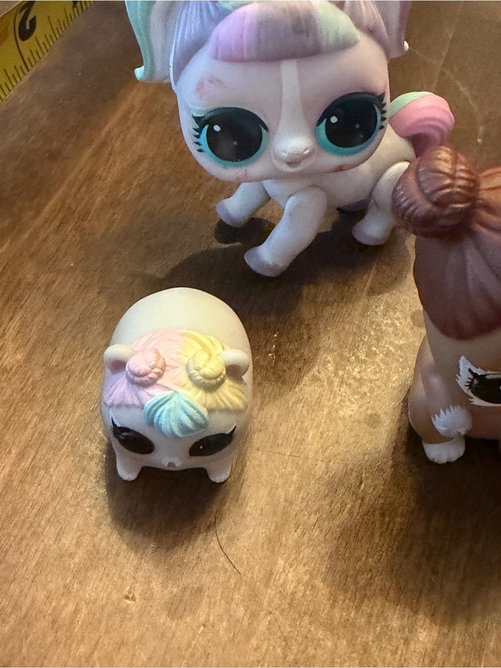 L.O.L. Surprise! Pets Assorted Collectible Figures - Multicolor Lot of 24 - Picture 6 of 6